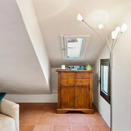 Attic Διαμέρισμα